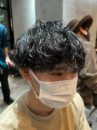 ショート パーマ メンズ 波巻きスパイラルパー マ/シャドウパーマ駿のヘアスタイル