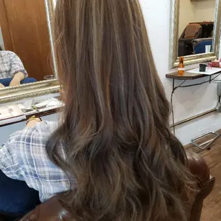 ロング カラー 饒平名 知也のヘアスタイル