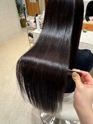 透明感カラー／ 縮毛矯正／まりなのヘアスタイル