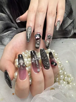 ネイル 明 美のネイルデザイン