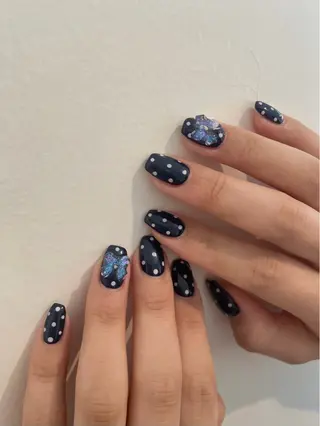 ネイル anyora nail salon所属・大人ワンホン キラキラ/Ayanoのネイルデザイン