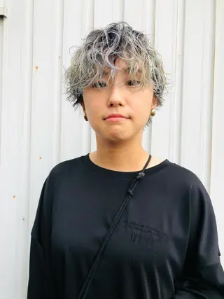 ショート カラー パーマ 原田 慎吾のヘアスタイル