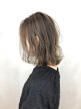 ミディアム カラー IT by ALBUM立川のヘアスタイル