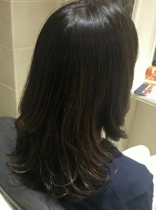 ミディアム カラー 畠村 美智子のヘアスタイル