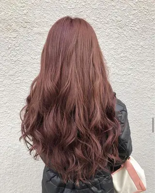 ロング カラー 矢田 沙希のヘアスタイル