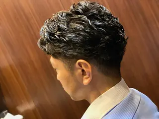 ショート パーマ メンズ 浅見 天翔のヘアスタイル