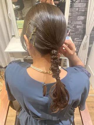 セミロング ヘアアレンジ 新谷 桃子のヘアスタイル