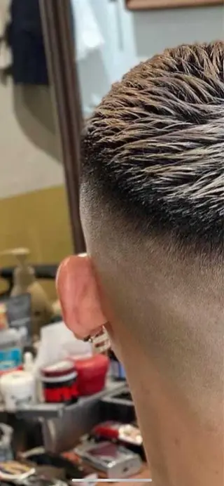 メンズ メンズサロン AXLのヘアスタイル