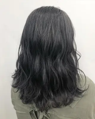 セミロング カラー 🦄インナーカラー 🦄貫井彩花のヘアスタイル