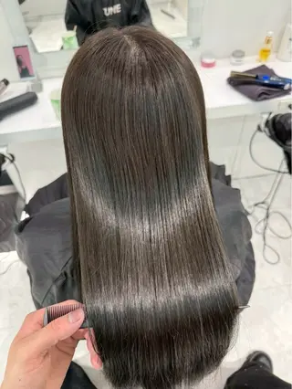 ロング グレージュ🩶/韓国 /赤み消しカラー♬のヘアスタイル