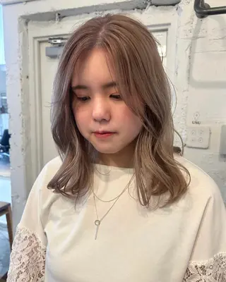 ミディアム カラー ＊UNU＊ RICOのヘアスタイル