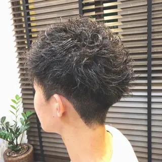 パーマ メンズ 日比谷 翔太のヘアスタイル