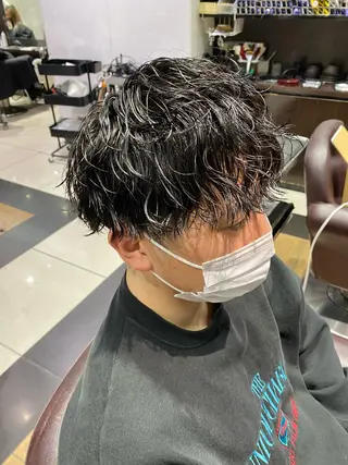 ショート パーマ メンズ 酸スト/フェザー パーマ/三谷海斗のヘアスタイル