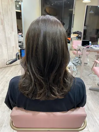 セミロング カラー 顔まわりカット🌟 くびれヘア/寺門遥輝のヘアスタイル