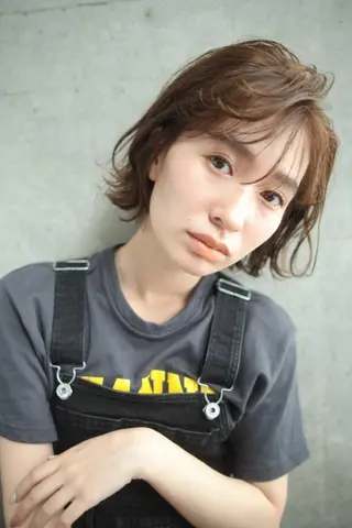 ミディアム パーマ 小田川 竜也のヘアスタイル