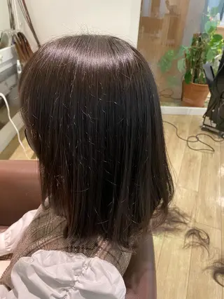 ミディアム 小宮 真理奈のヘアスタイル