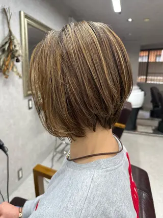 ショート カラー Lien 深井店のヘアスタイル