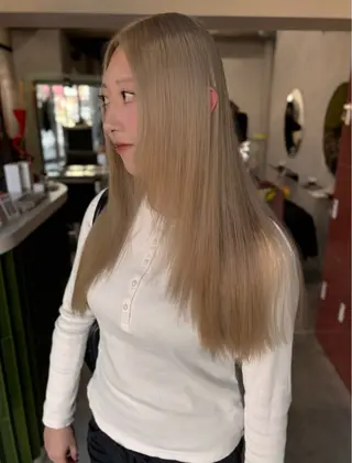 ロング カラー 🧡梅田ハイトーン カラー🧡runaのヘアスタイル