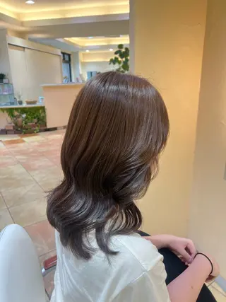 セミロング カラー 最高の髪質改善🩵 艶カラー 惠美のヘアスタイル