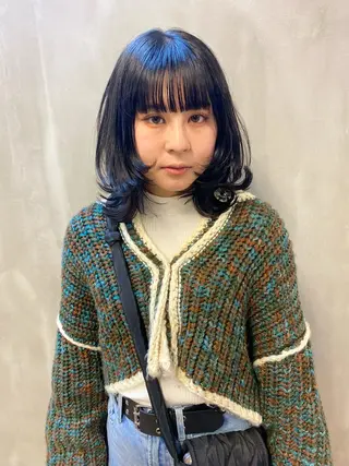 ミディアム カラー パーマ ヘアアレンジ デザインカラー/ボブ ブリーチカラー/ユリのヘアスタイル