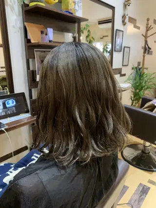 ミディアム カラー サトウ シューイチのヘアスタイル