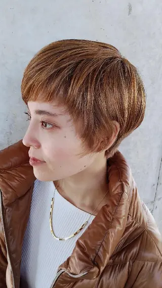 ショート ホリウチ ユキエのヘアスタイル