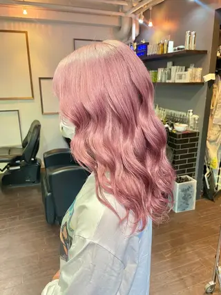 セミロング カラー ヘアアレンジ 安田和洋 ブリーチカラー特化のヘアスタイル