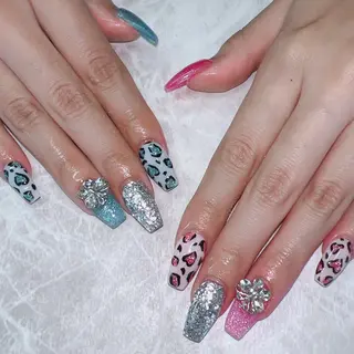 ネイル MADIA RUNAのネイルデザイン