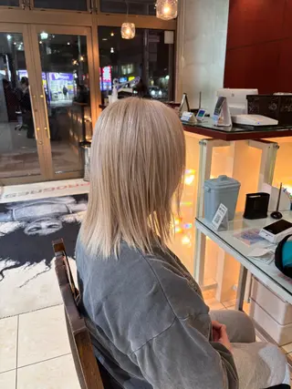 ミディアム カラー 坂本 優輝のヘアスタイル