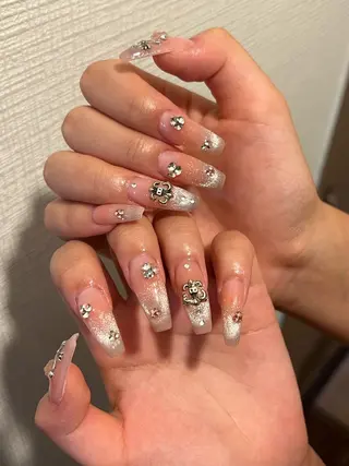 ネイル Luna Gladeのネイルデザイン