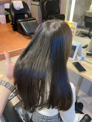 ロング カラー YUYA/ハイトーン /ホワイトカラーのヘアスタイル
