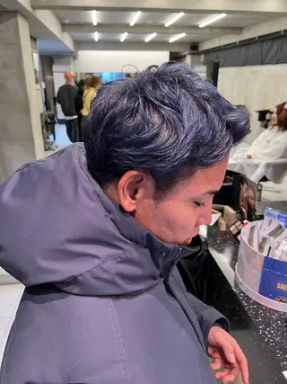 ショート カラー メンズ ハイライト/白髪ぼか し/臼田さりな🌹のヘアスタイル