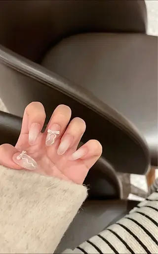 カラー AIN Nailのネイルデザイン