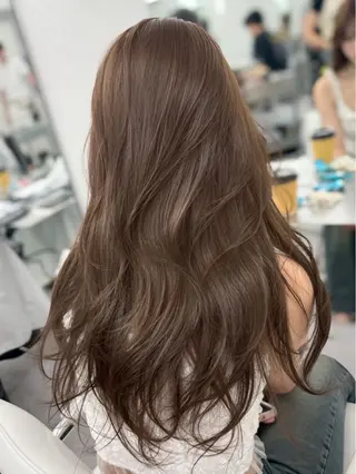 ロング カラー 透明感カラー✨🩵 韓国ヘアkanatoのヘアスタイル
