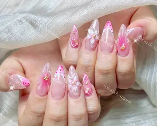 ネイル Momo 🤍のネイルデザイン