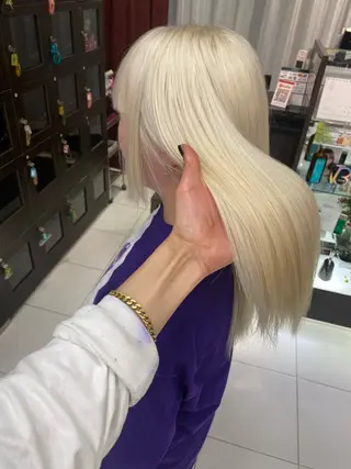 ロング カラー ホワイト系はお任せ /ブリーチ/店長岩崎のヘアスタイル