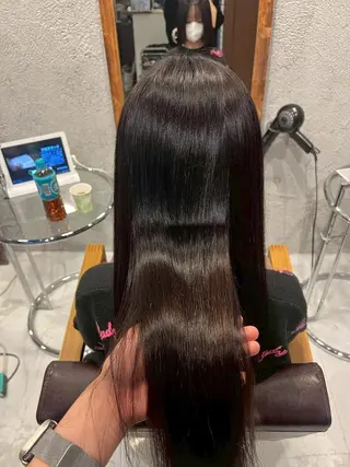 ロング 谷岡 沙也佳のヘアスタイル