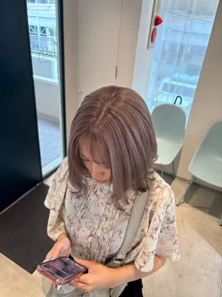 ミディアム カラー 艶髪ブリーチ/レイヤ ー/竹本幸希のヘアスタイル