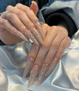 ネイル Tini ANA.CHUOのネイルデザイン