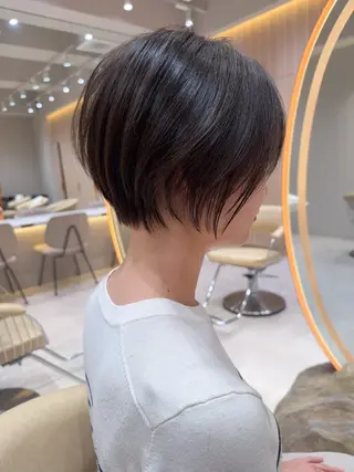 ショート カラー 縮毛矯正✨🫧 レイヤー川村利幸のヘアスタイル