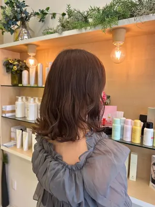 ミディアム カラー ヘアアレンジ 山下 とよかのヘアスタイル