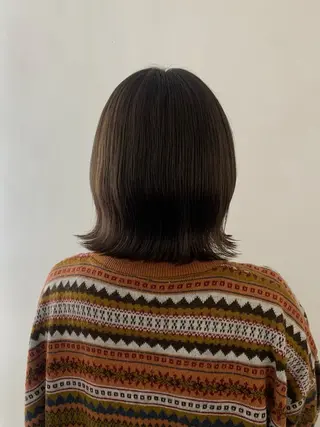 カラー ハロウ momonaのヘアスタイル