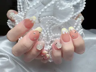 ネイル ビューティーサロン フラワーズ　ヒのネイルデザイン