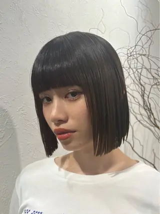 ショート 艶カラー/レイヤー /メンズ/マツエクのヘアスタイル