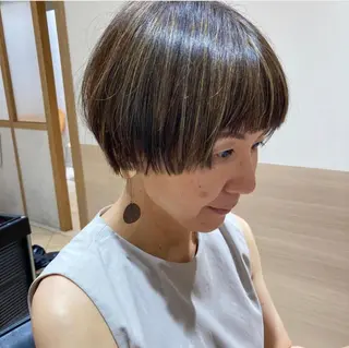 ショート カラー 大阪ヴィーガンサロン KANAKOのヘアスタイル
