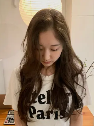 ロング カラー 落合希 Olivebeigeのヘアスタイル