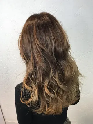 ロング カラー デザインカラー🌈 高木リョウのヘアスタイル
