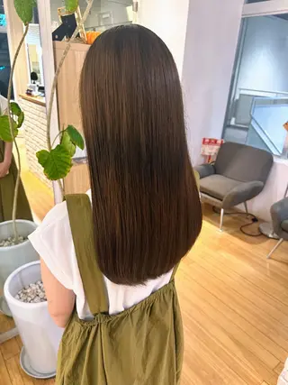 ロング 松浦 麻衣のヘアスタイル