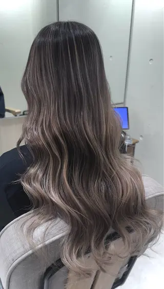 ロング 髪質改善 レイヤー Naoyaのヘアスタイル