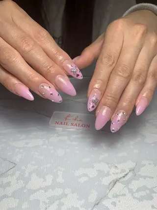 ネイル ユリ🎀長さだし/ パラジェル/持ち込みのネイルデザイン